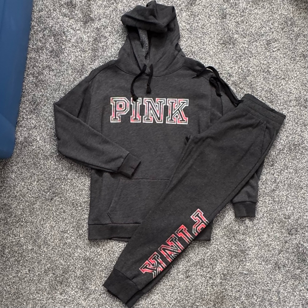 VS PINK Set Joggers & Hoodie